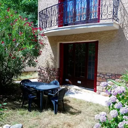 48 M2 Avec Jardin Au Rdc Dans A 5 Min A Pied Des Thermes De Vernet-les-bains, Location De Samedi A Samedi Apartment Vernet-les-Bains