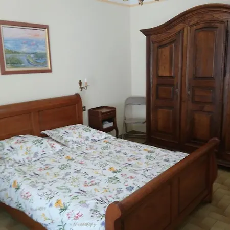 48 M2 Avec Jardin Au Rdc Dans A 5 Min A Pied Des Thermes De Vernet-les-bains, Location De Samedi A Samedi *