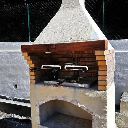 Jardin Thermal: Cozy Near Apartment